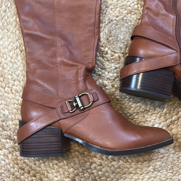 Design Lab Lord & Taylor Adelienne Western Style Pointed Toe Knee high Boot - Picture 3 of 8